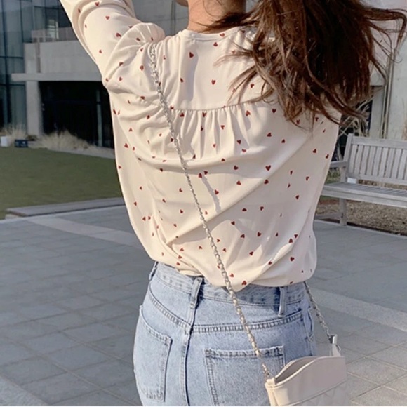 Heart blouse red heart print cream bell sleeve button chic womens NWT NEW - Picture 2 of 4